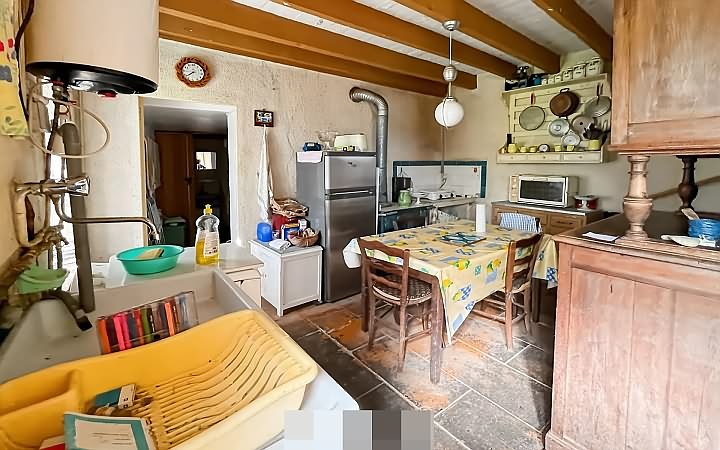 2 bed stone house for sale near Bujalenas