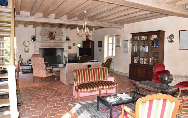 6 bed stone house for sale near Castels