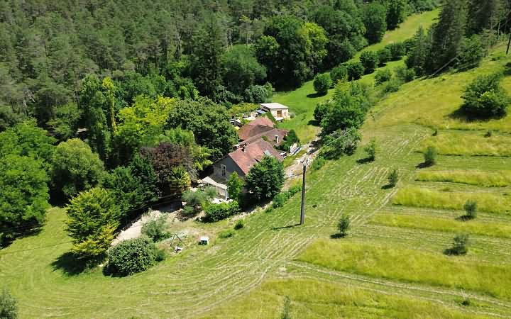 4 bed stone house for sale near Castels