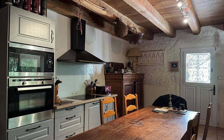 4 bed stone house for sale near Castels