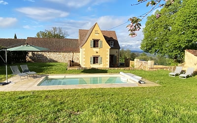 3 bed stone house for sale near Castels