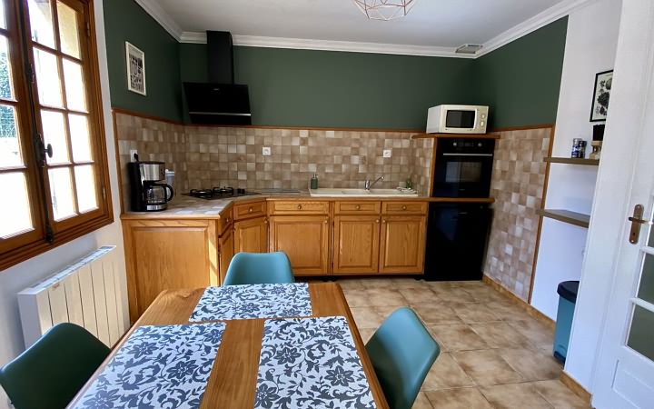 3 bed stone house for sale near Castels