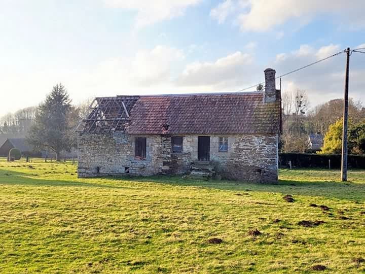 Stone barn to renovate near Bion
