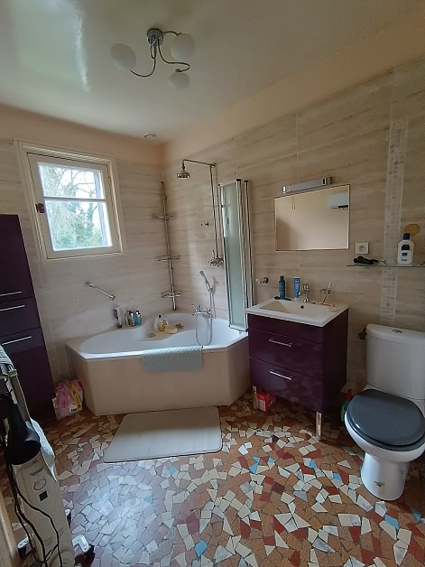 Stone longère de 3 chambres à vendre près de Bothoa
