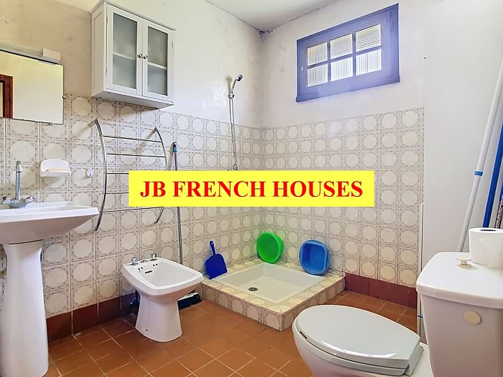 3 bed house for sale near Loutehel