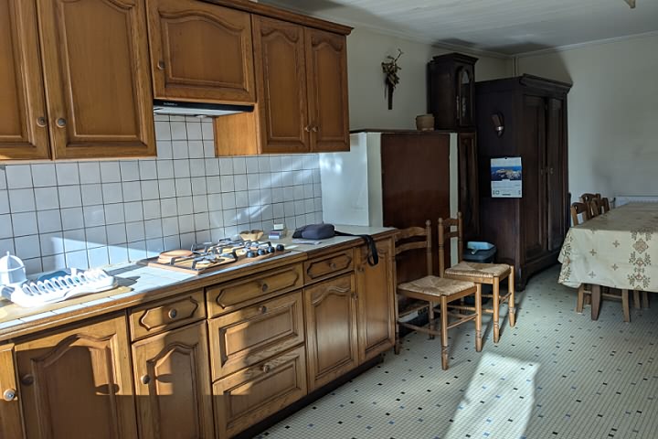 5 bed stone house for sale near Peer