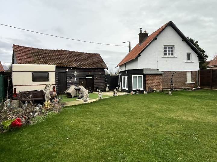 2 bed house for sale near Lambus