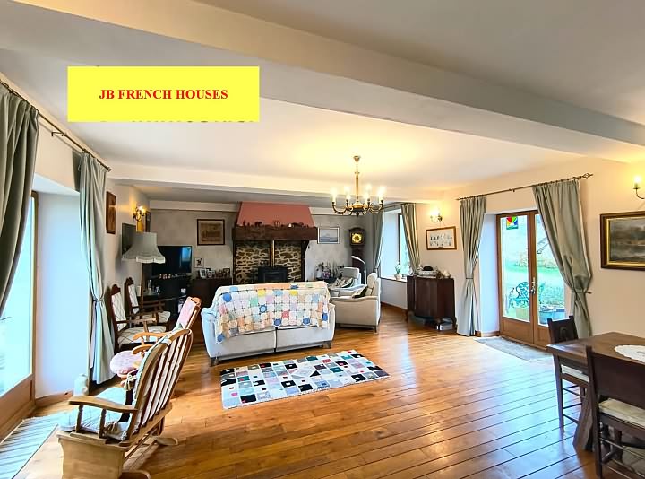 3 bed stone house for sale near Lesbois