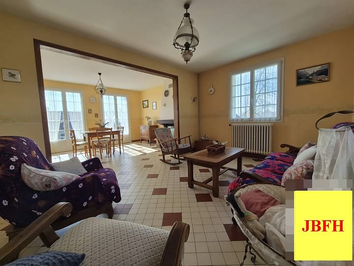 3 bed house for sale near Perrou