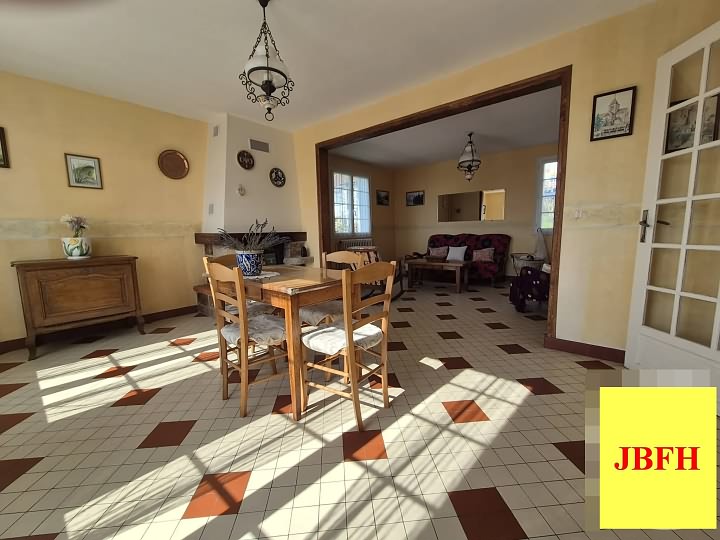3 bed house for sale near Perrou