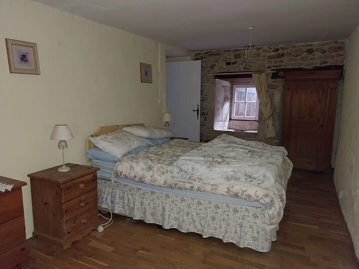 3 bed stone house for sale near Suaux