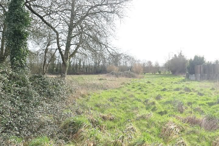 Natuurstenen huis te renoveren nabij Lapenty