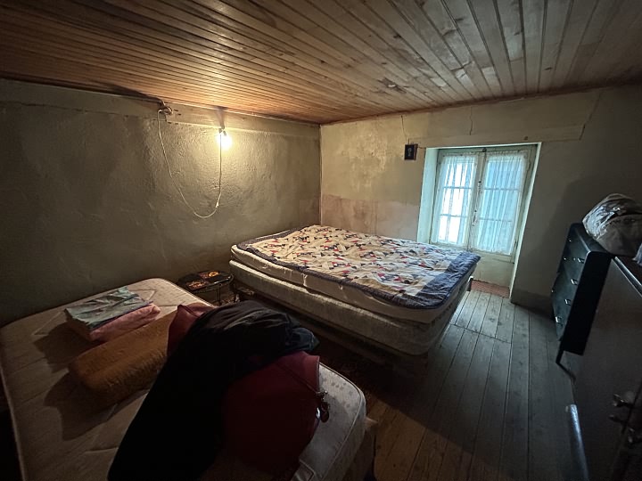 3 bed stone house for sale near Suaux