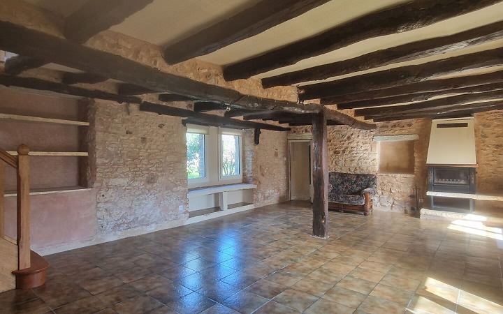 2 bed stone house for sale near Dordogne and Lot