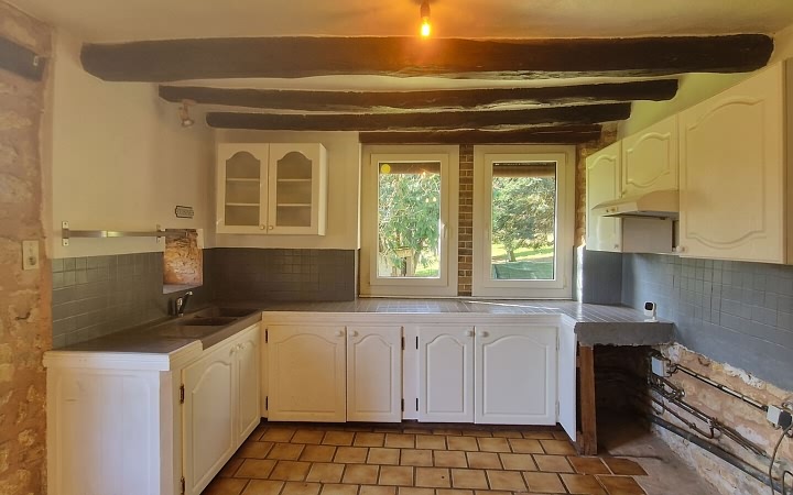 2 bed stone house for sale near Dordogne and Lot
