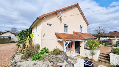 3 bed stone house for sale near Goulat