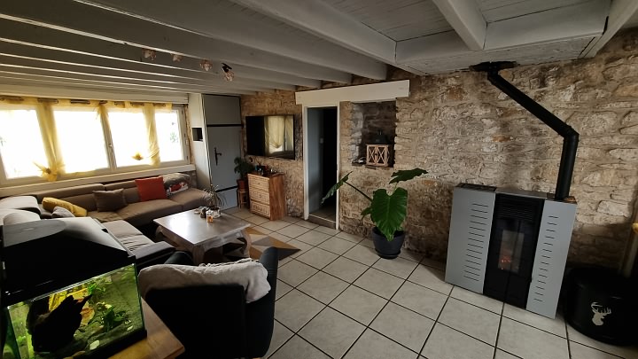 3 bed stone house for sale near Goulat