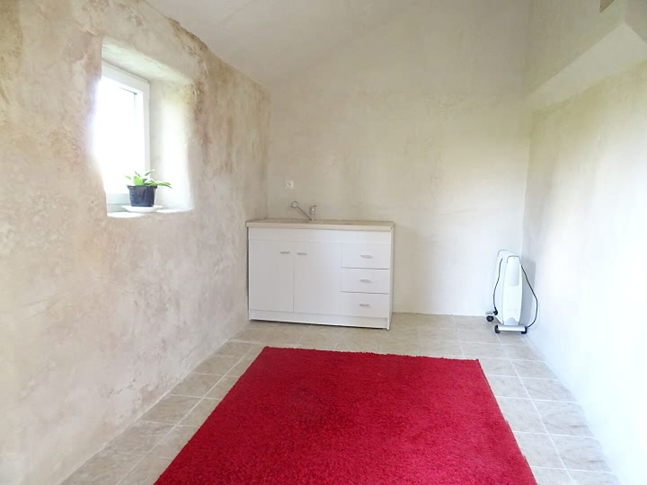 3 bed stone house for sale near Jarry