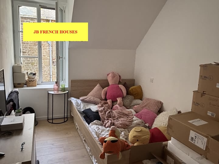 2 bed stone house for sale near Lesbois