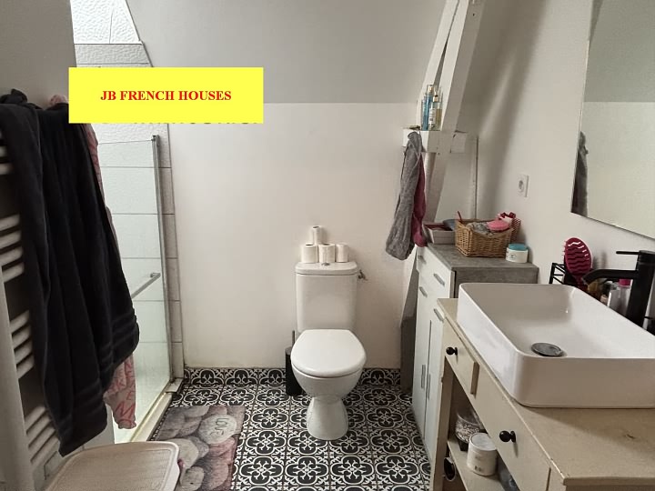 2 bed stone house for sale near Lesbois
