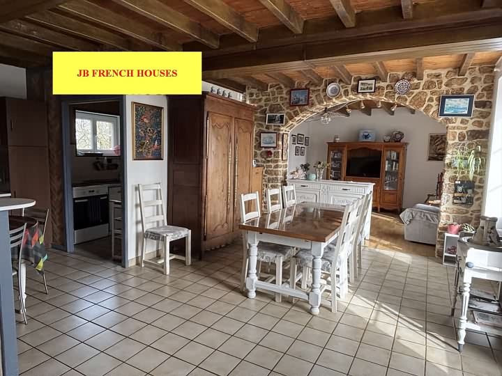 4 bed stone house for sale near Lesbois