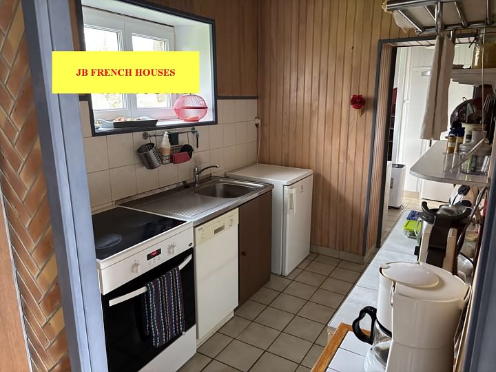 4 bed stone house for sale near Lesbois