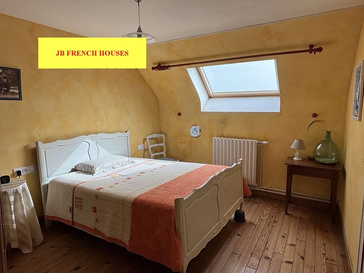 4 bed stone house for sale near Lesbois