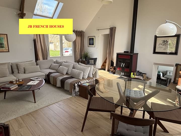 3 bed stone house for sale near Mantilly