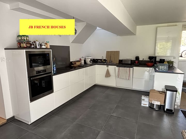 3 bed stone house for sale near Mantilly