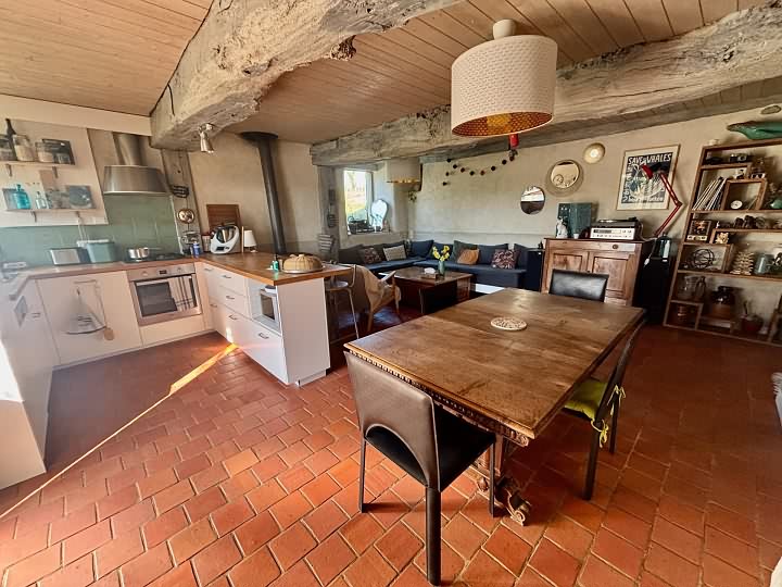 4 bed stone house for sale near Le Tanu
