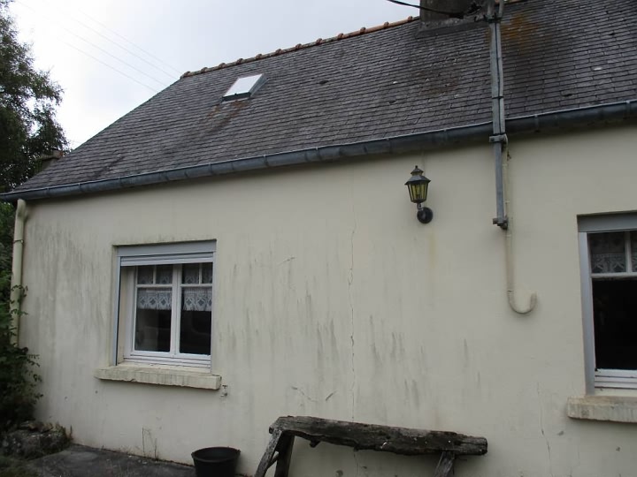 2 bed stone house for sale near Keraden