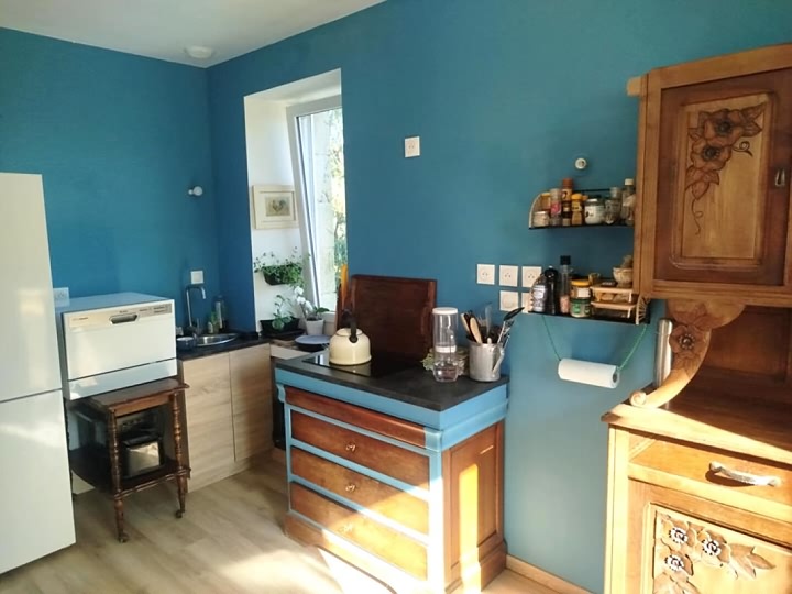 Maison en pierre de 2 chambres à vendre près de Le Sourn