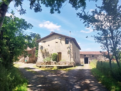 2 bed stone house for sale near Suaux