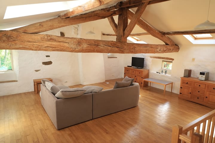2 bed stone house for sale near Suaux
