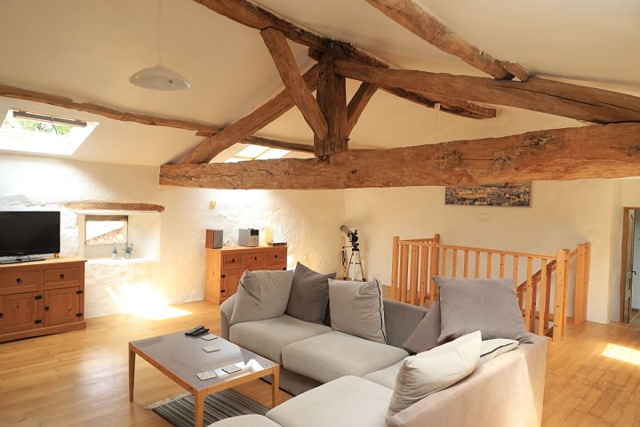 2 bed stone house for sale near Suaux