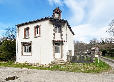 4 bed stone house for sale near Bujalenas