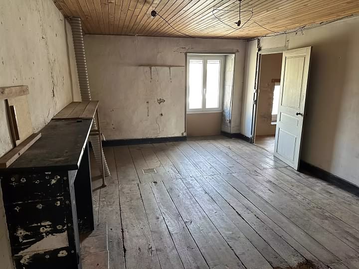 2 bed stone house for sale near Chez Vécant
