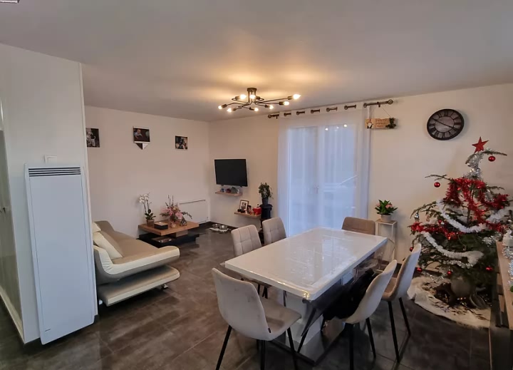 2 bed house for sale near SOUTH INDRE and SOUTH CHER and NORTH CREUSE