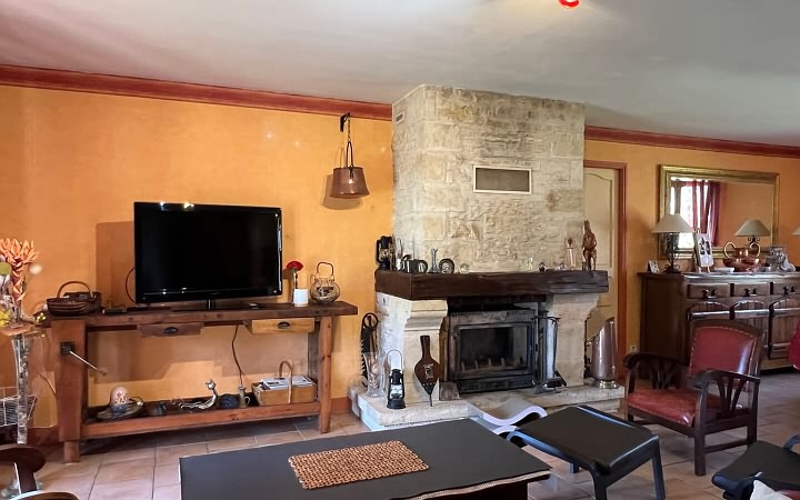 3 bed stone house for sale near Ajat