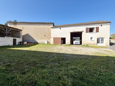 2 bed stone farmhouse for sale near Goulat