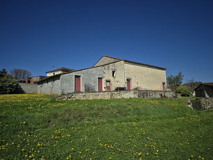 2 bed stone farmhouse for sale near Goulat