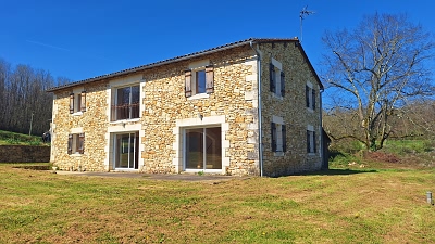 4 bed stone house for sale near Goulat