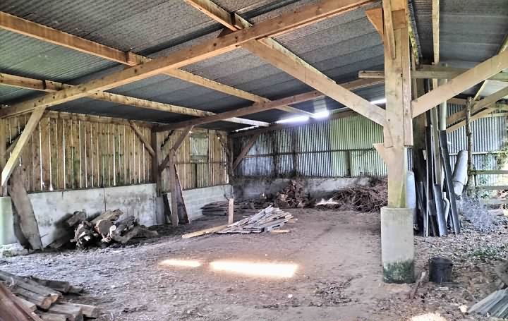 5 bed stone house for sale near Averton