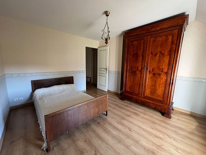 5 bed stone farmhouse for sale near Nécy