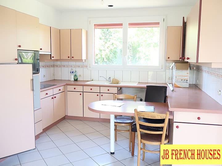 3 bed house for sale near Vengeons