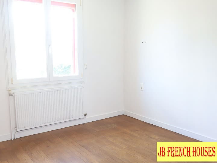 3 bed house for sale near Vengeons