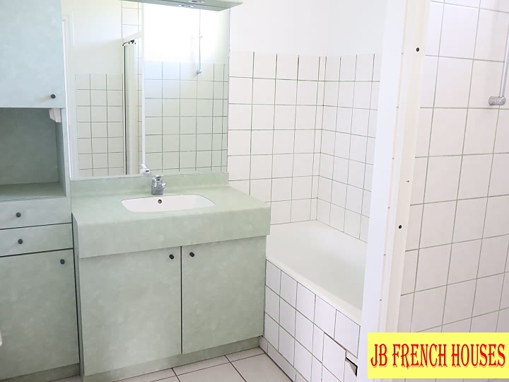 3 bed house for sale near Vengeons