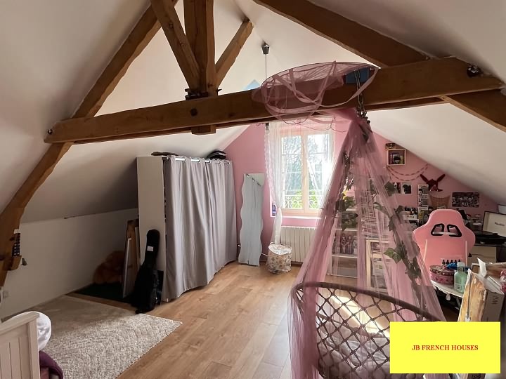 5 bed stone house for sale near Affieux