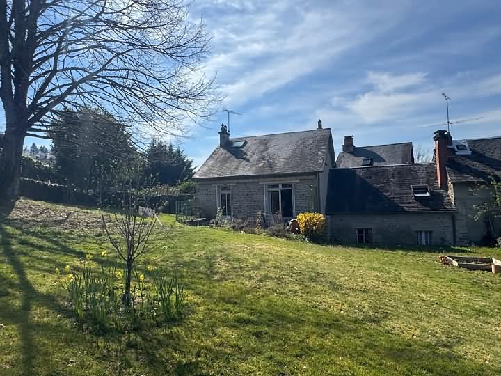 4 bed stone house for sale near Affieux