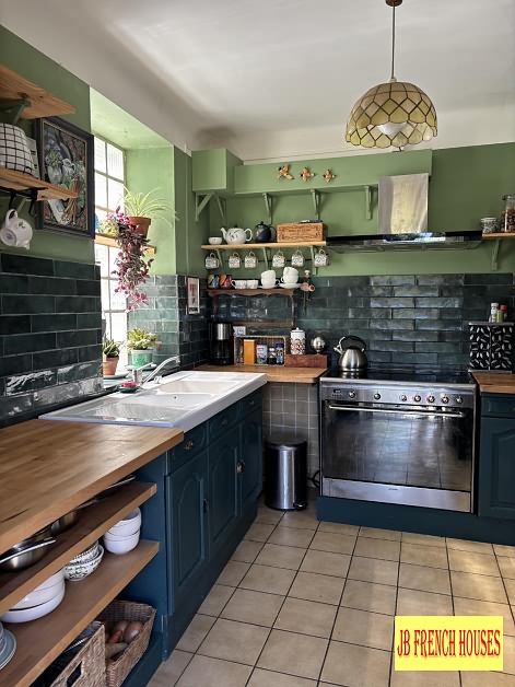 4 bed stone house for sale near Affieux